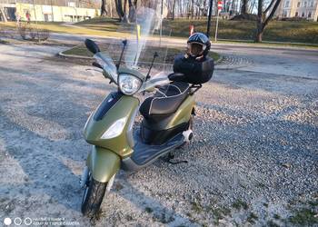 Skuter Piaggio fly 50/125 Vespa