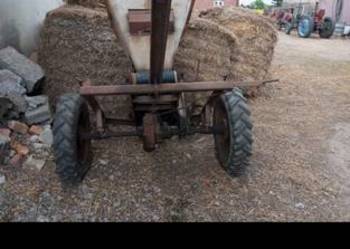 Kos do rozsiewania nawozu