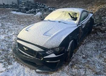 FORD Mustang GT 5.0