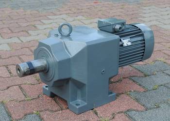 Motoreduktor 2.2kw. 33obr./min.. KEB