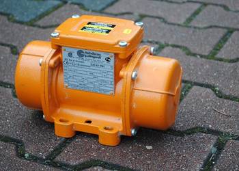 Elektrowibrator 0.18kw. 3000obr./min.. ITALVIBRAS
