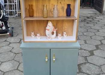 Sprzedam odnowiony kredens PRL