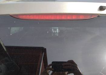 Mazda 5 06r światło stop