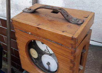 Zegar retro do lotowania gołębi zabytek