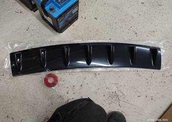 Nowy dyfuzor zderzaka uniwersalny