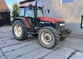 Ciągnik rolniczy  New Holland m100