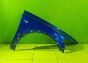 VOLVO C30 08r blotnik prawy przod