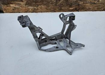 MERCEDES W205 OKULAR WSPORNIK WZMOCNIENIA PASA PRZEDNIEGO A2056221700