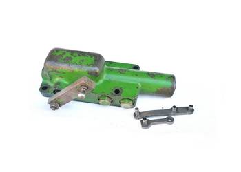 Zawór sterujący John Deere 9410, 9450, 9510, 9550, 9600, 961