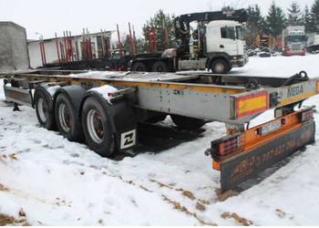 Syndyk sprzeda naczepę MEGA model MND