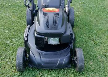 Kosiarka Spalinowa   z napedem koszem