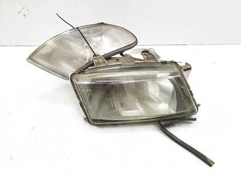 LAMPA PRAWA PRZÓD SAAB 900