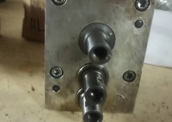 głowica wielowrzecionowa z mocowaniem