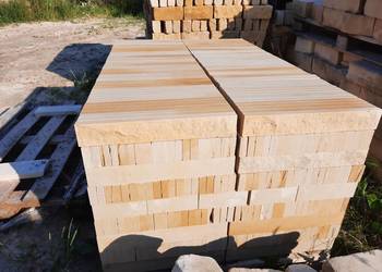 ŁUPANKA Z PIASKOWCA NATURALNEGO elewacja z piaskowca