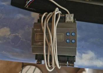 SC-9100 Johnson Controls programowany sterownik logiczny z LCD i przycisk.