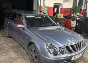 Mercedes Benz W211