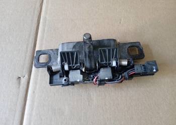 Rygiel tylnej klapy Q7 4M