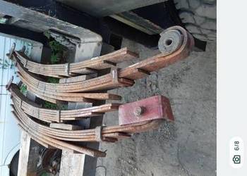 Iveco II 2.8 TD Blizniak resory tyl tylne komplet 12 piór
