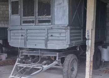 Przyczepa D47 o ładowności 4,5 t wywrotka