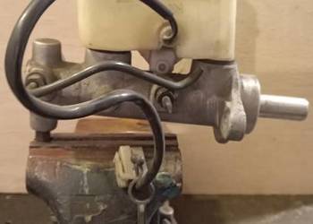 Pompa hamulcowa mazda b 2500