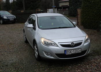 OPEL ASTRA -J 1,6 benzyna 2011r.