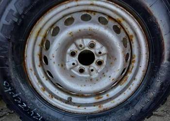 Felga 14 cali z oponą Polonez Truck