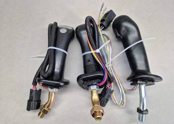 Joysticki do maszyn CAT różne modele