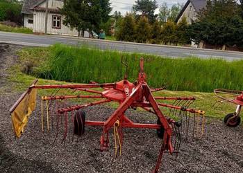 Sprzedam zgrabiarke karuzelową fella