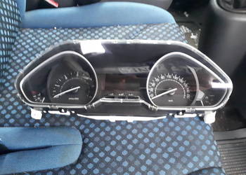 Peugeot 208 licznik zegar diesel