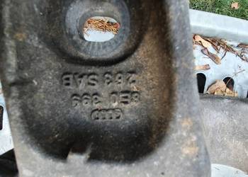 Podpora skrzyni biegów audi a4