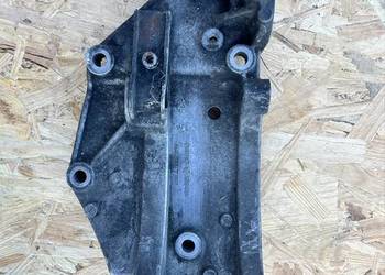 ŁAPA WSPORNIK ALTERNATORA CITROEN PEUGEOT 2.0 HDI 9682367380