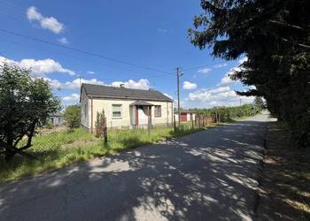 Sprzedam działkę 852 m² z domem do remontu — Odrzywołek koło Grójca