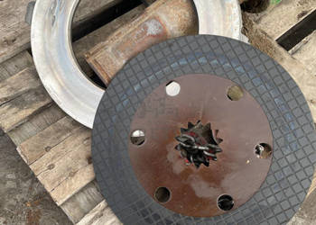 John Deere 8110 8120 8210 8230 8330 8430 - tłok hamulcowy R124815