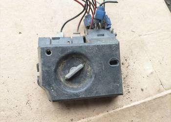 AUDI 80 B4 80B4 WKŁAD ŻARÓWEK TYLNEJ LAMPY