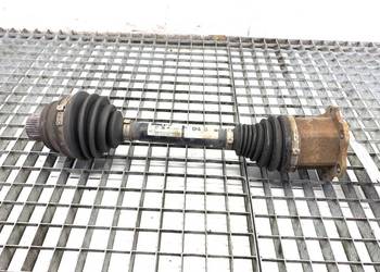 PÓŁOŚ PRAWY PRZÓD AUDI A4 B8 8K0407271Q 1.8 160KM 07-15 PRZEGUB