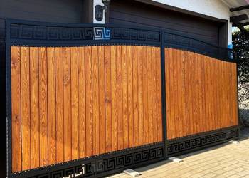 Brama wjazdowa dwuskrzydłowa łuk drewno drewniana