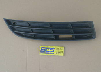 VW PASSAT B6 KRATKA ZDERZAKA PRAWA PRZÓD PLASTIK 3C0853666
