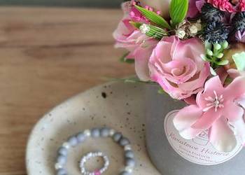 Bukiet z zestawem biżuterii