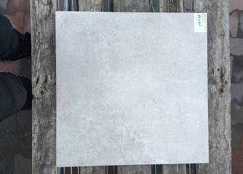 Gres / płytka podłogowa grafity greige mat 59,7x59,7 firmy CERKOM