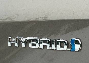 Toyota Auris II 1.8 Hybrid Salon Polska bezwypadkowy