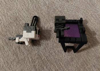 Zestaw figurek Minecraft kot, szkielet i portal