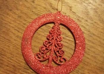 Zawieszka czerwona brokatowa z choinką Boże Narodzenie