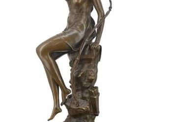 Diana Bogini z Łukiem na Skale - Myśliwska Figura Rzeźba z Brązu