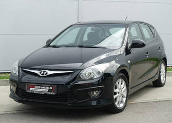 Hyundai i30 1.4 Ben.110KM/Klimatronik/Czuj.Parkowania/Ks.Serwisowe I (2002…