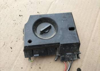 AUDI 80 B3 B4  80B4 WKŁAD LAMPY TYŁ PRAWY