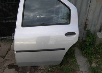 Drzwi tylne lewe srebrne Dacia Logan I sedan 04- bez rdzy