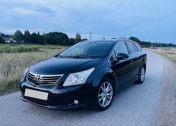 Toyota Avensis 2.0 D-4D zadbana, bogata wersja wyposażenia