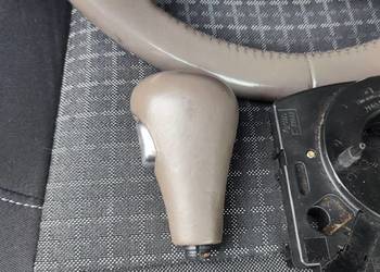 Gałka zmiany biegów skóra Jive beż tip automat Audi A3 A4 B5 A6 C5 A8 S8 D2