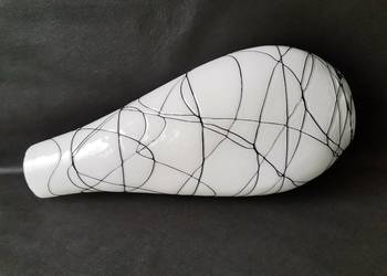 Stary wazon w oplocie