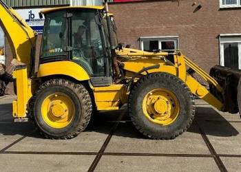 Koparko ladowarka kolowa Komatsu